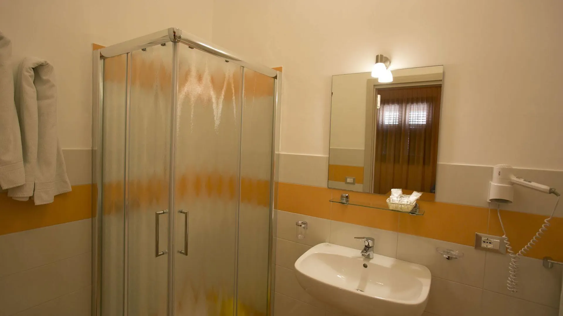 Rotte E Sentieri B&B Castelluzzo 3*,  Itálie